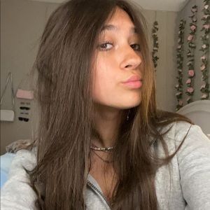 Meet your Posher, Annabella